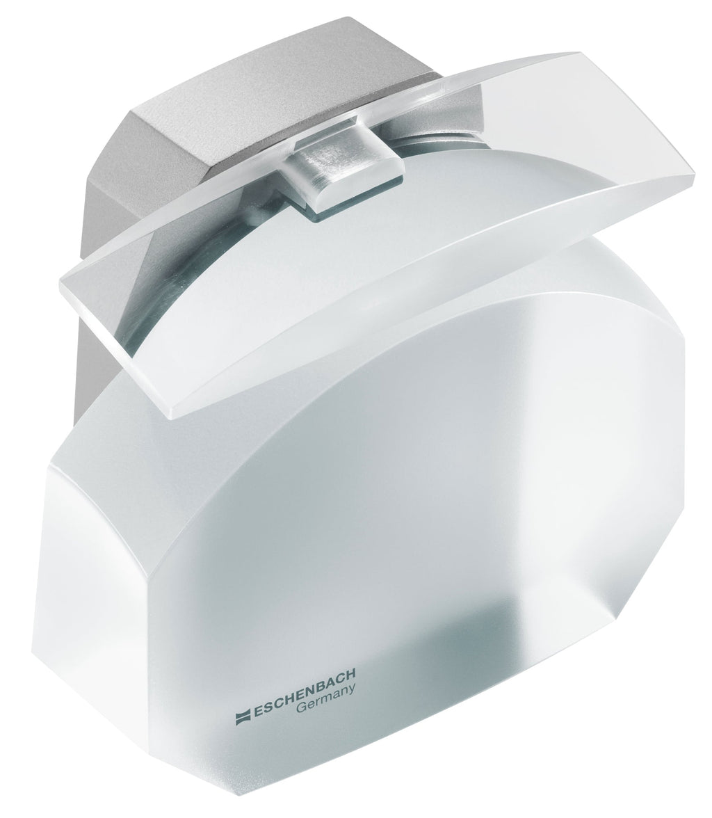 Segment bright field magnifier with LED illumination and extra magnifying lens