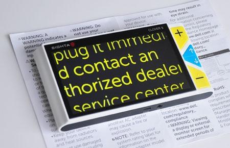 Clover 5 HD pocket-sized magnifier